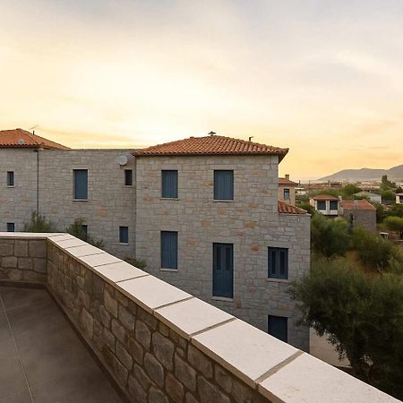 Mani Stone Built Home A Breath Away To The Sea Ступа Екстериор снимка